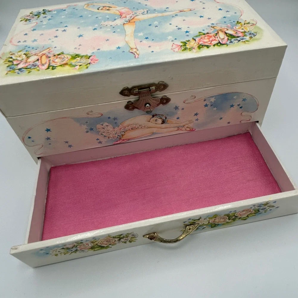 Vintage 1986 Lillian Vernon Ballerina Musical Jewelry Box Pink White Stars 8in